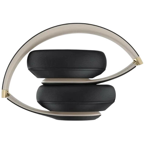 Beats Studio Pro Black/Gold 3